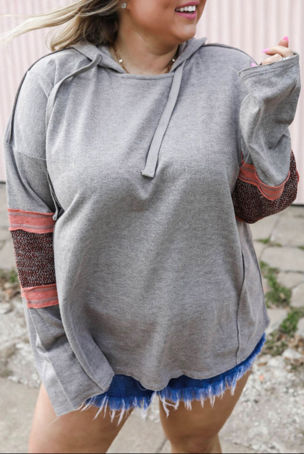 Try Contrast Patched Sleeve Plus Size Hoodie