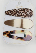 Load image into Gallery viewer, Assorted Leopard Print Hair Clips
