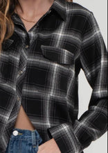 Load image into Gallery viewer, Collared Paid Long Sleeve
