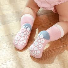 Load image into Gallery viewer, Baby / Toddler Antiskid Floor Middle Socks
