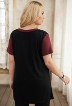 Load image into Gallery viewer, Plus Size Black Color Block Twist Top
